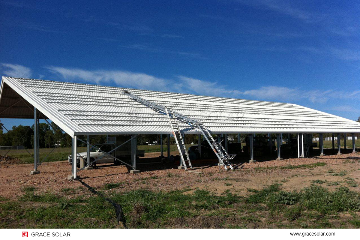 Grace Solar Trapezoidal Tin Roof Clamp Installation on Australian Metal Roof